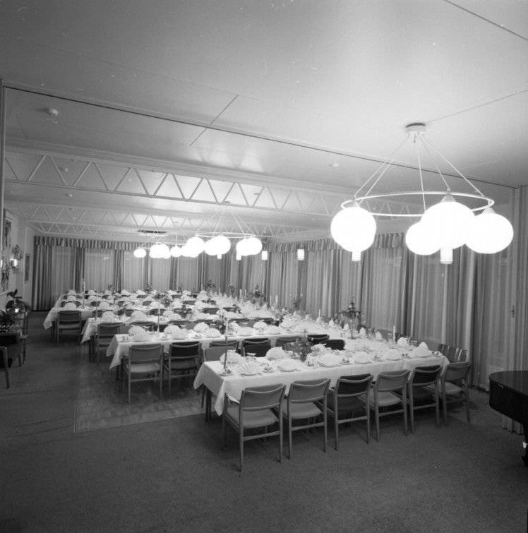 Restaurang, Brunnsparken Ljungby, Festdukning, År 1962 HD.4.48.5 (FILEminimizer)